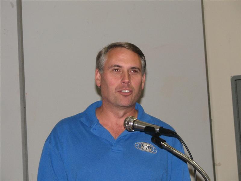IMG_0362.JPG - Kiwanis Governor Designate Tom Ganse welcomes K-Family members at the kick off.